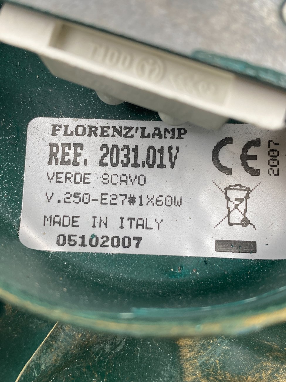 CY0366-pakabinami-sviestuvai-8 Kabinamas itališkas Florenz’ Lamp metalinis šviestuvas 38x38x13,5 cm