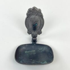 Sieninė kabinama dažyto žalvario muilinė 11x10x11 cm