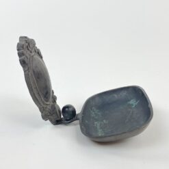 Sieninė kabinama dažyto žalvario muilinė 11x10x11 cm