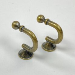 Miniatiūriniai žalvariniai kabliukai 2 vnt. komplektas 3×1,5×3 cm