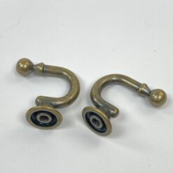 Miniatiūriniai žalvariniai kabliukai 2 vnt. komplektas 3×1,5×3 cm