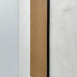 Siauras stačiakampis veidrodis sendintame mediniame rėme 5x46x145 cm