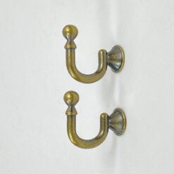 Miniatiūriniai žalvariniai kabliukai 2 vnt. komplektas 3x1,5x3 cm