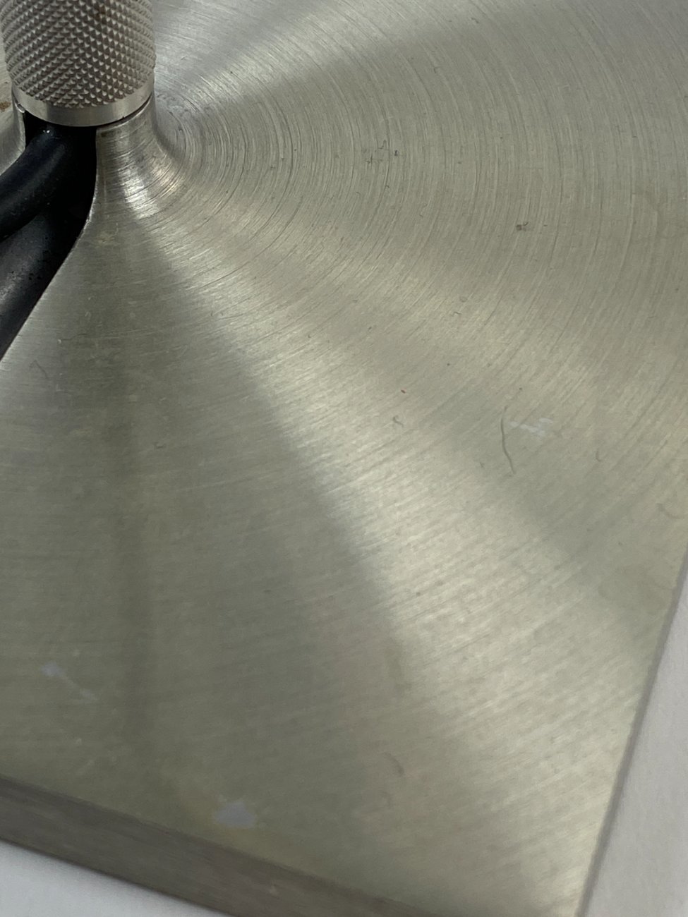 DM0197-staliniai-sviestuvai-13 Itališkas Luceplan Costanza stalinis šviestuvas 25x27x52 cm