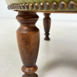 Žalios odos, chesterfield stiliaus fotelis 85x80x92 cm, 45 cm