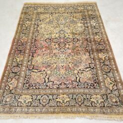 Kilimas su šilku 220x150x0.4 cm