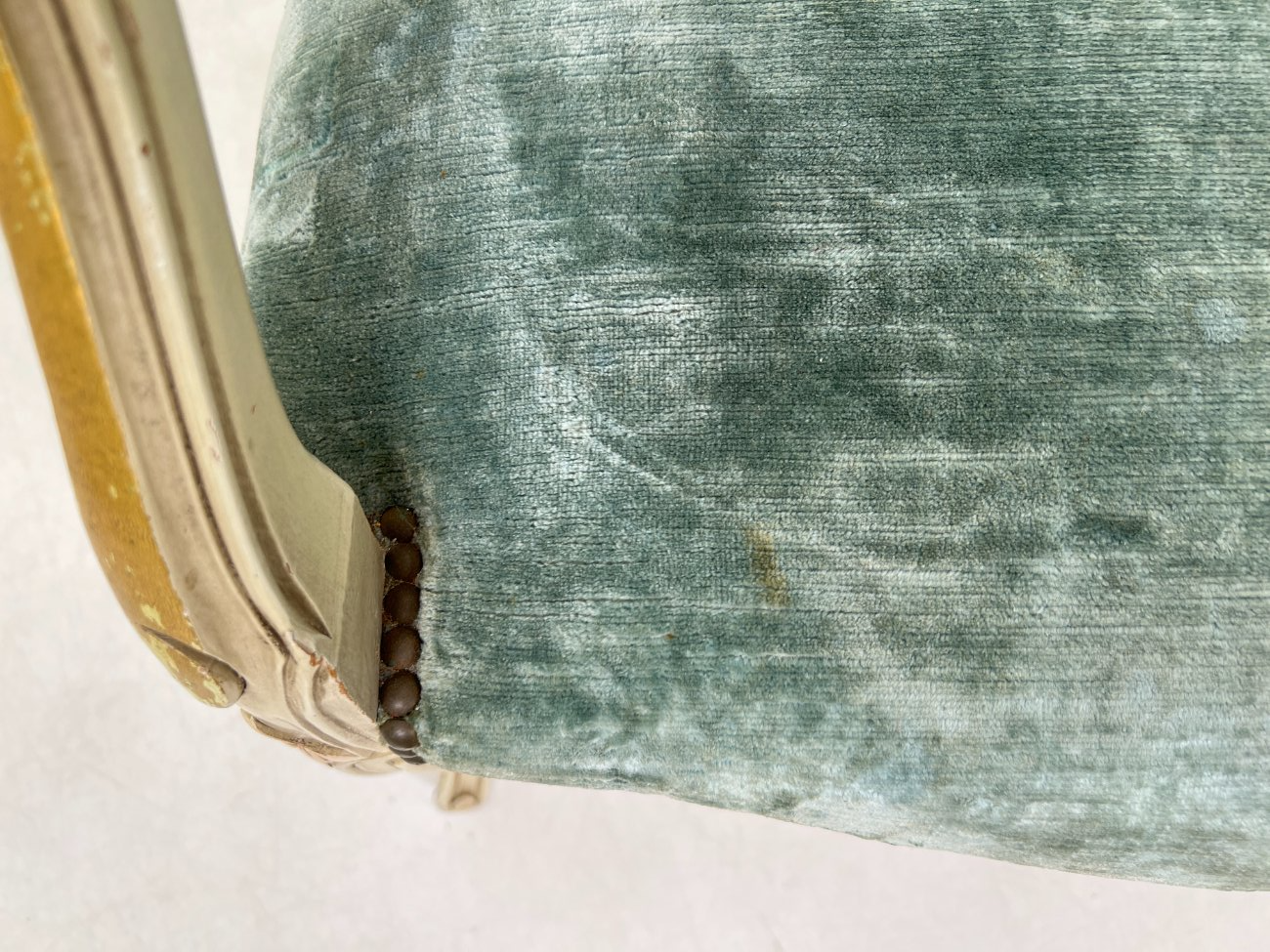 DN0279-valgomojo-kreslai-13 Krėsliukas su gobelenu 62x61x87 cm, 46 cm