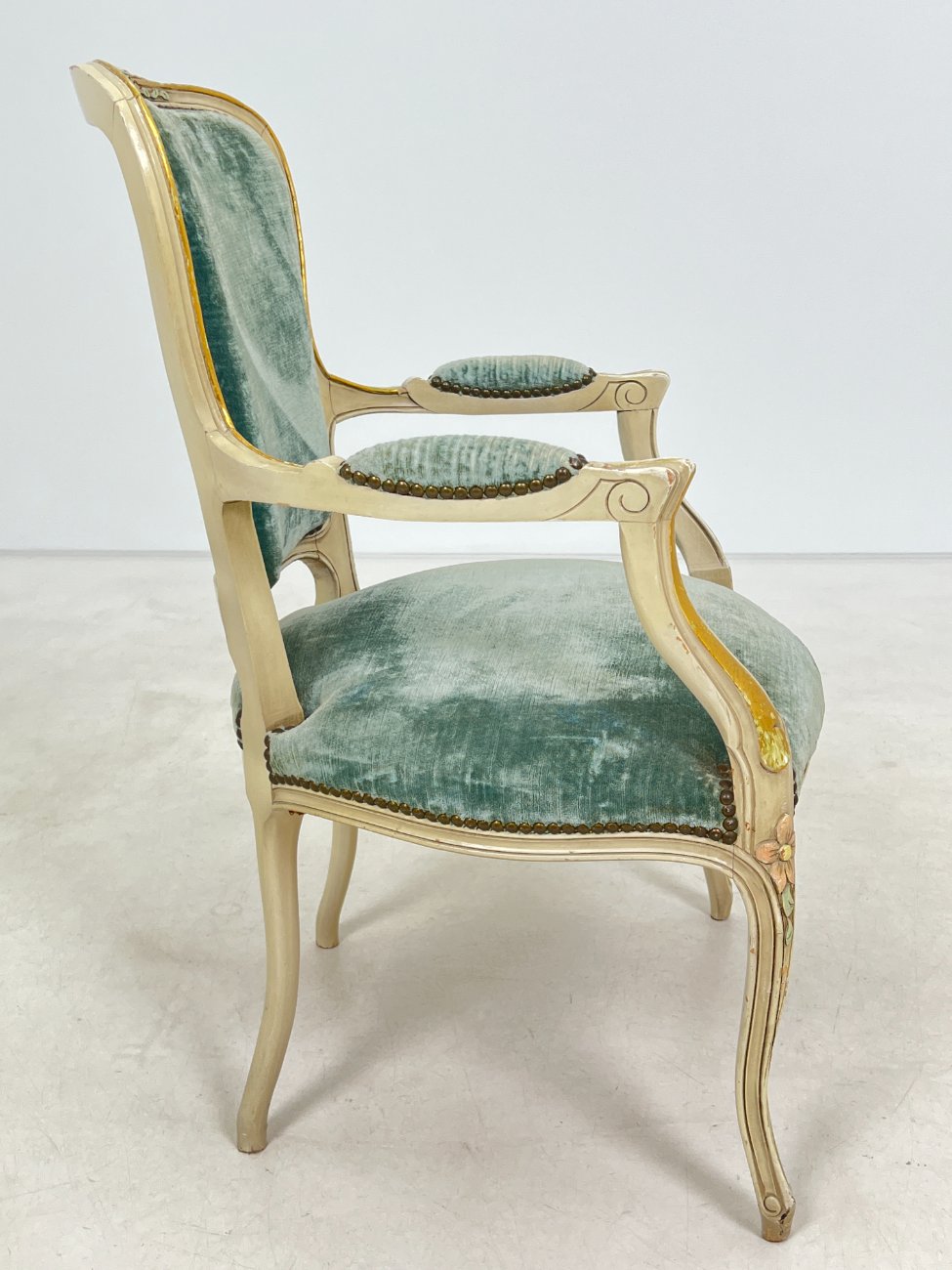 DN0279-valgomojo-kreslai-3 Krėsliukas su gobelenu 62x61x87 cm, 46 cm