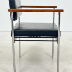 Vintažinis metalinio rėmo krėslas su eko oda 47x57x74 cm, 46 cm