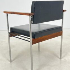 Vintažinis metalinio rėmo krėslas su eko oda 47x57x74 cm, 46 cm