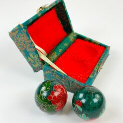 Kinietiški Baoding du streso kamuoliukai su dėžute 7,5x13x5,5 cm