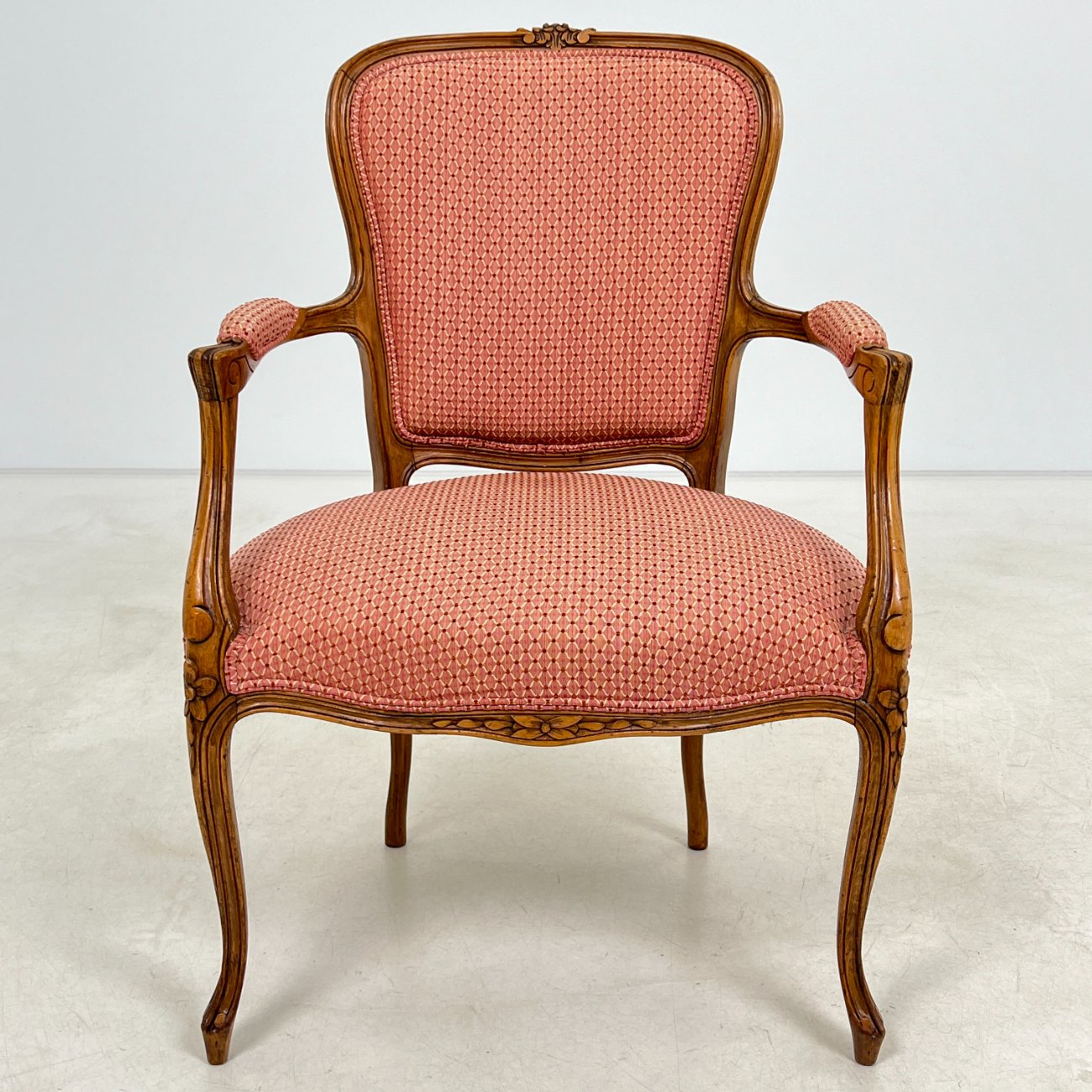 DN0293-valgomojo-kreslai-0 Rieštumedžio krėslas su gobelenu 60x60x88 cm, 46 cm