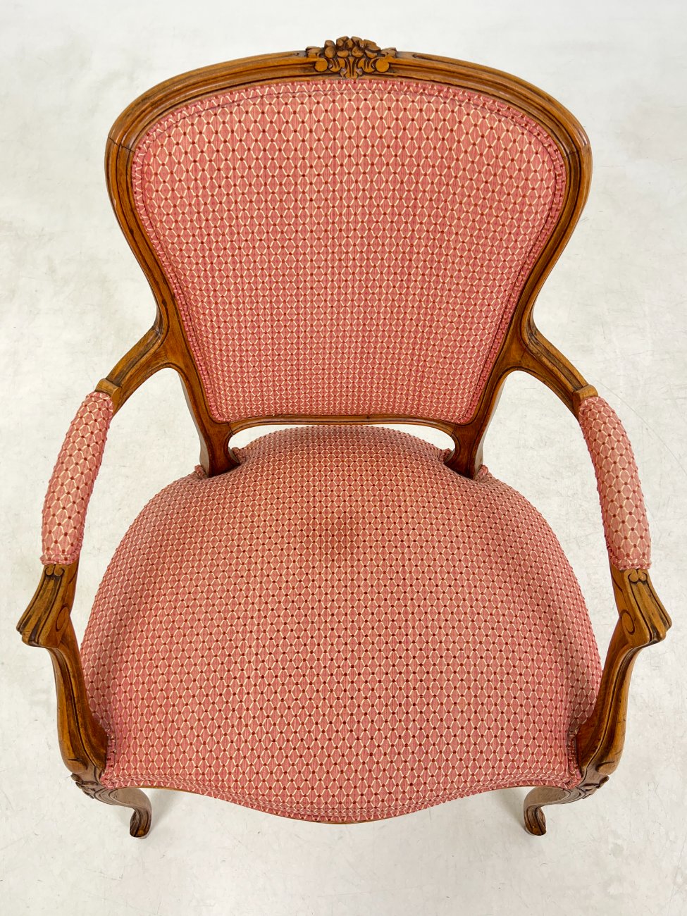 DN0293-valgomojo-kreslai-5 Rieštumedžio krėslas su gobelenu 60x60x88 cm, 46 cm