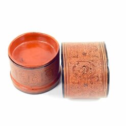 Tradicinė Mianmaro Kun – it dėžutė 8x8x7 cm