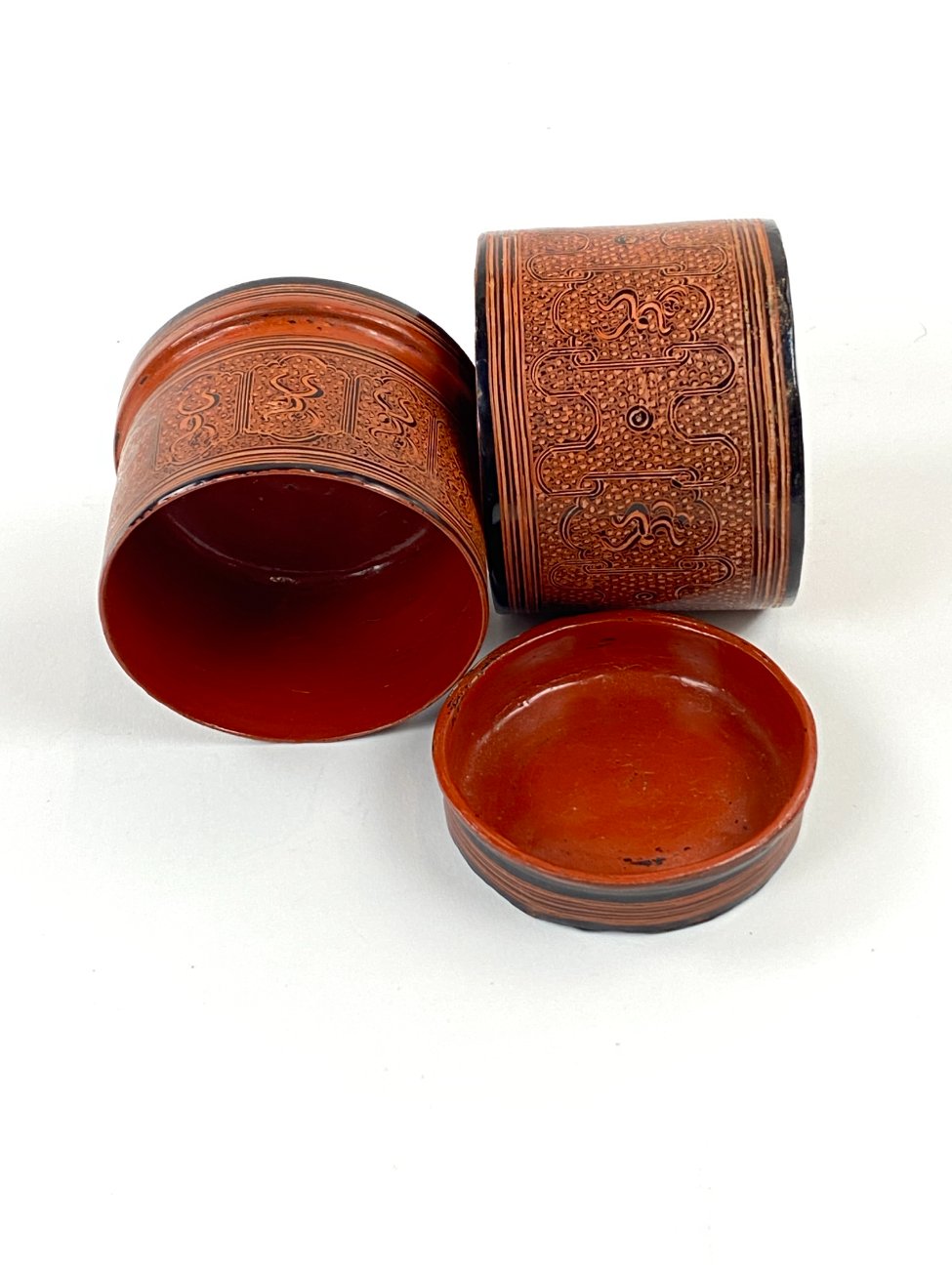 DN0302-dezutes-4 Tradicinė Mianmaro Kun – it dėžutė 8x8x7 cm