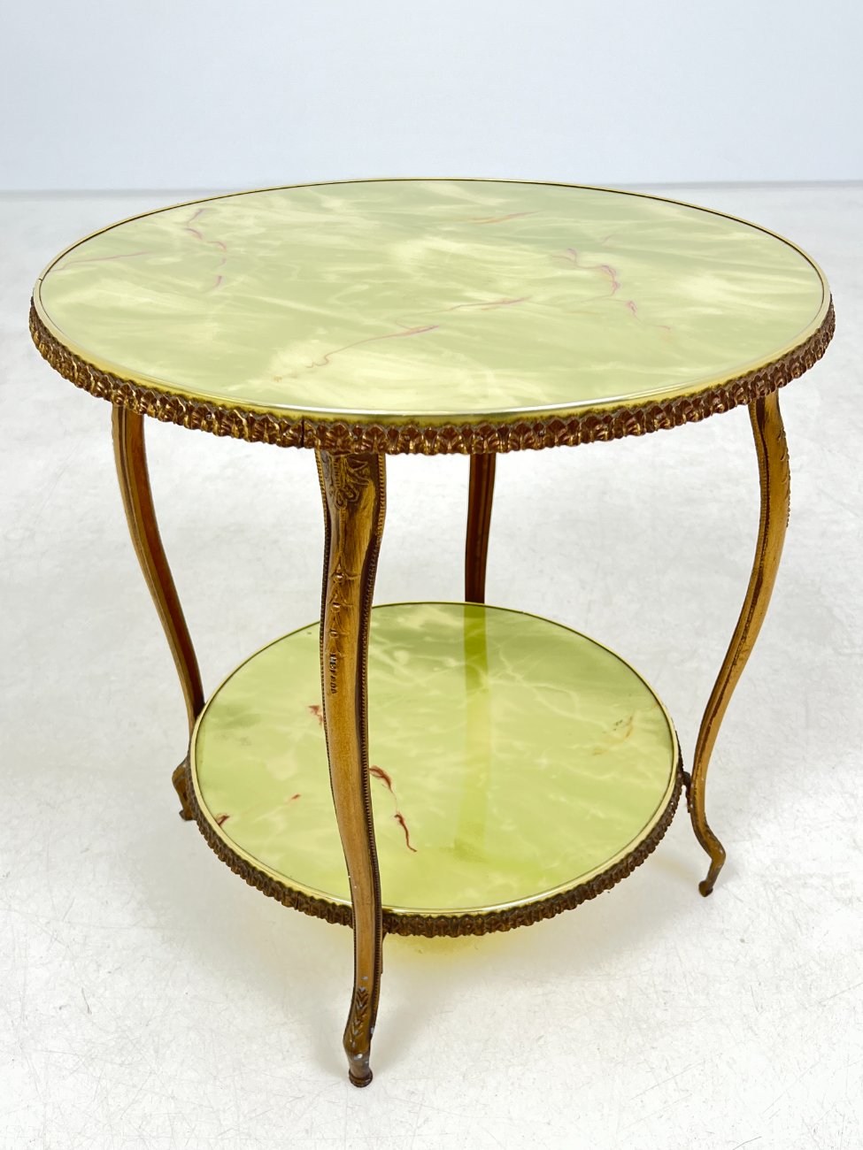 DN0319-stalai-3 Metalinis staliukas su onikso imitacijos stalviršiais 45x45x48 cm