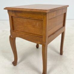 Ąžuolinės spintelės prie lovos 2 vnt. Kompletas 38x49x55 cm