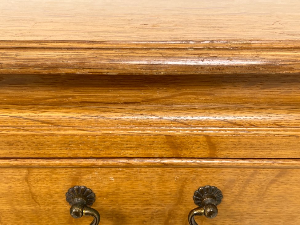 DN0338-spinteles-14 Ąžuolinės spintelės prie lovos 2 vnt. Kompletas 38x49x55 cm