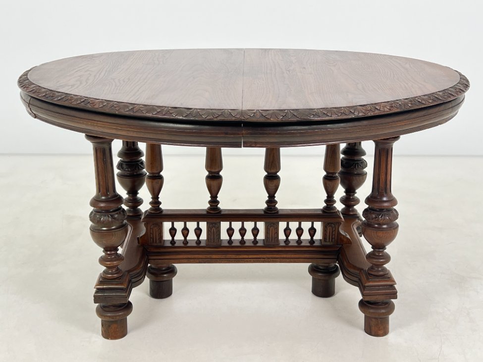 DN0349-stalai-2 Ąžuolinis valgomojo stalas 124x139x78 cm