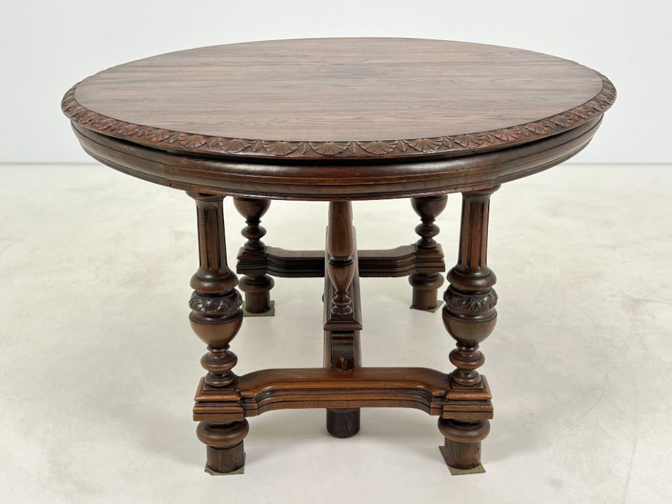 DN0349-stalai-3 Ąžuolinis valgomojo stalas 124x139x78 cm