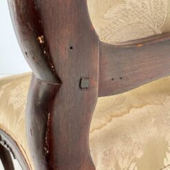 Barokinio stiliaus ąžuolo krėslas su šviesiu gobelenu 57x65x95,5 cm, 48 cm