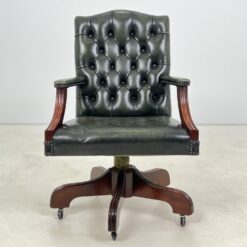 Raudonmedžio darbo krėslas su oda 68x68x95 cm, 46 cm