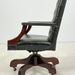 Raudonmedžio darbo krėslas su oda 68x68x95 cm, 46 cm