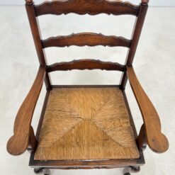 Ąžuolinis krėslas pinta šiaudine sėdimąja dalimi 52×65,5×98,5 cm, 46 cm