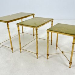 Žalvario lizdiniai staliukai su onikso imitacija 3 vnt. kompl. 31x60x46 cm