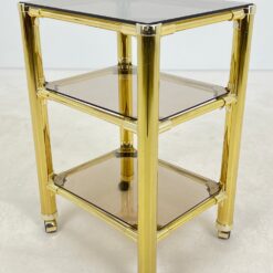 Metalinio rėmo trijų aukštų serviravimo staliukas su stiklu 42×51,5×74 cm