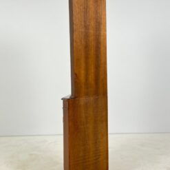 Kampinis raudonmedžio bufetas 40x65x182 cm