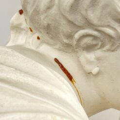 Dirbtinio akmens statula “Angelas, siunčiantis bučinį” 28x22x59 cm