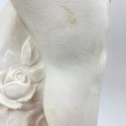 Dirbtinio akmens statula “Angelas, siunčiantis bučinį” 28x22x59 cm