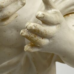 Dirbtinio akmens statula “Angelas, siunčiantis bučinį” 28x22x59 cm