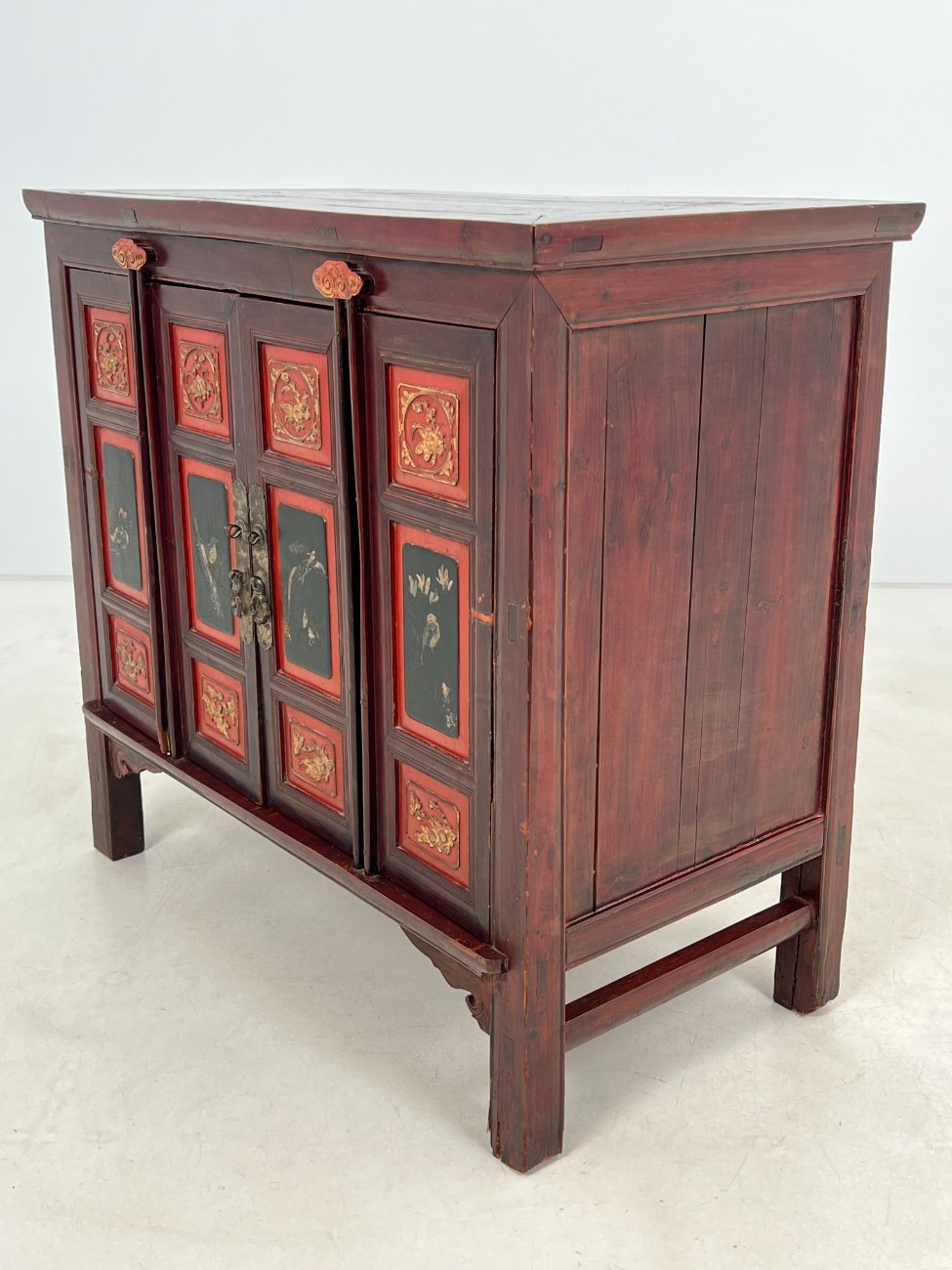 DN0419-komodos-4 Rytietiška keturių durų komoda 50x95x89 cm