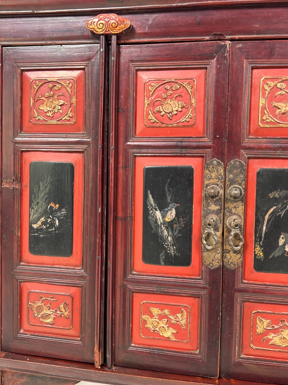 DN0419-komodos-9 Rytietiška keturių durų komoda 50x95x89 cm