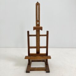 Medinis stalinis molbertas (drobei nuo 32,5 cm iki 59 cm) 35x35x84 cm