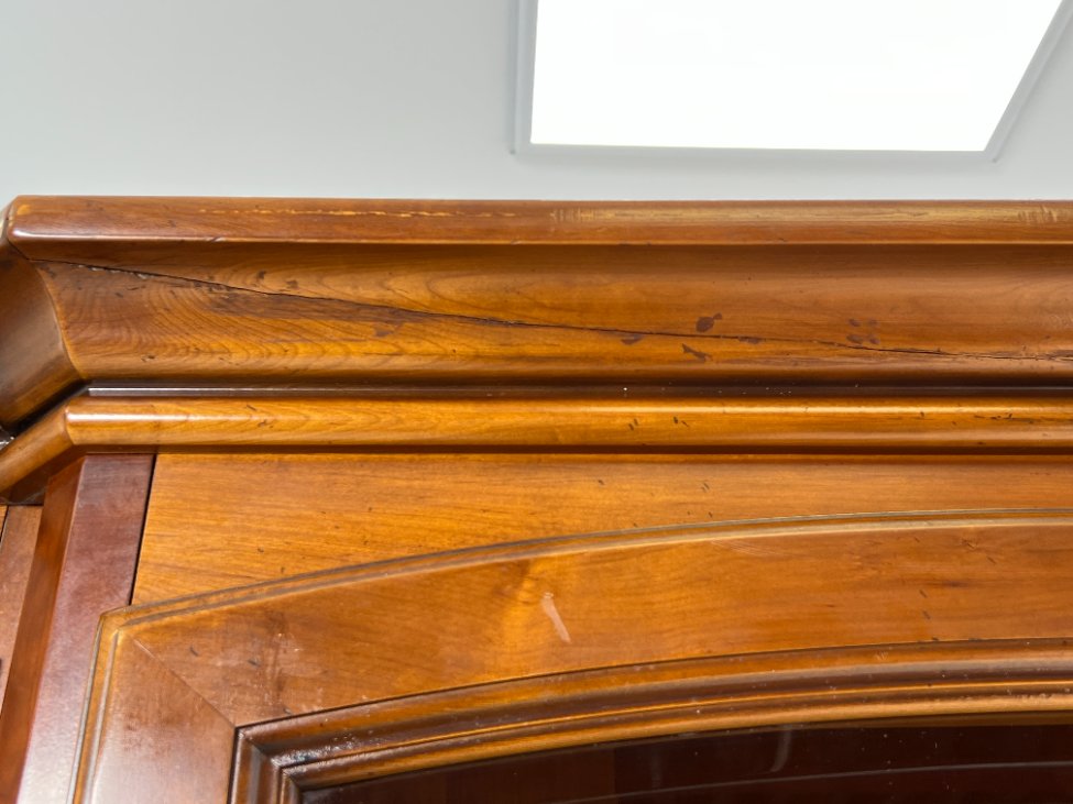 DN0436-bufetai-13 Klasikinio stiliaus raudonmedžio bufetas 48x150x205 cm