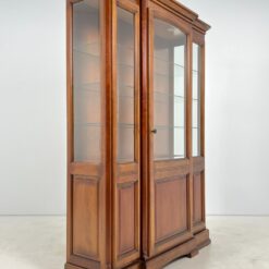 Klasikinio stiliaus raudonmedžio bufetas 48x150x205 cm