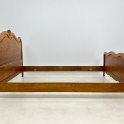 Ąžuolinis lovos rėmas 208x151x108 cm