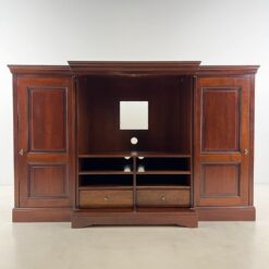 Prancūziška “Grange” TV komoda su transformuojamomis durimis 70x223x141 cm