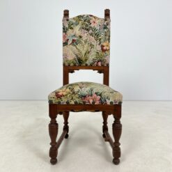 Ąžuolinė kėdė su drožinėtomis liūtų galvų figūromis 53x47x110 cm, 52 cm