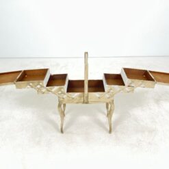 Medinė siuvinėjimo reikmenų spintelė 29x56x78,5 cm