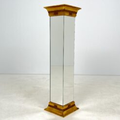 Veidrodinė kolona su aukso spalvos detalėmis 30,5×30,5×120,5 cm