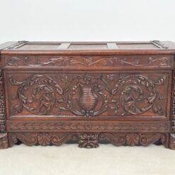 Drožinėta ąžuolinė skrynia 54x132x68 cm