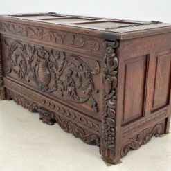 Drožinėta ąžuolinė skrynia 54x132x68 cm