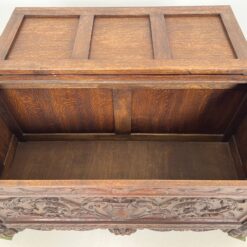 Drožinėta ąžuolinė skrynia 54x132x68 cm