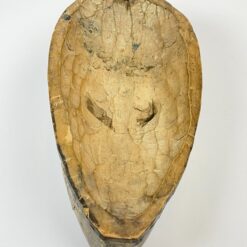 Pakabinama medinė afrikietiška kaukė su metalo apkaustais 11x20x42 cm