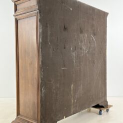 Dviejų durų sendinta riešutmedžio spinta 55x177x172 cm