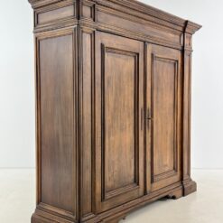 Dviejų durų sendinta riešutmedžio spinta 55x177x172 cm